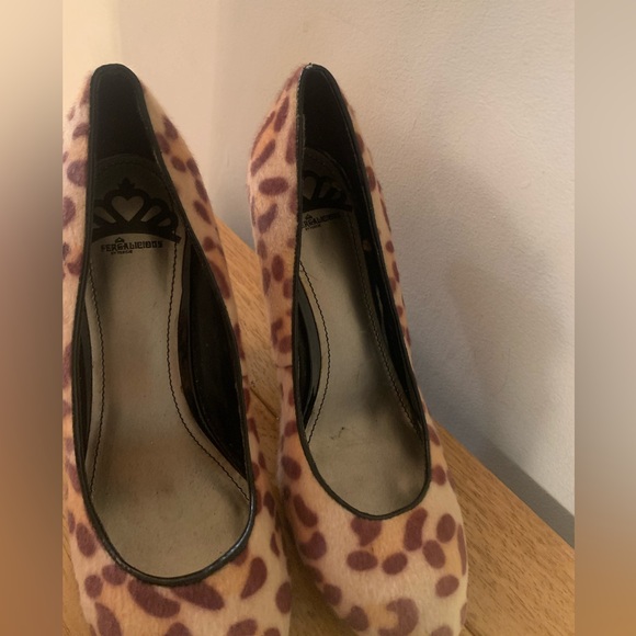 Fergalicious by Ferga Size 8M Utopia Leopard high heel pre-owned 3 inch… - Picture 3 of 12